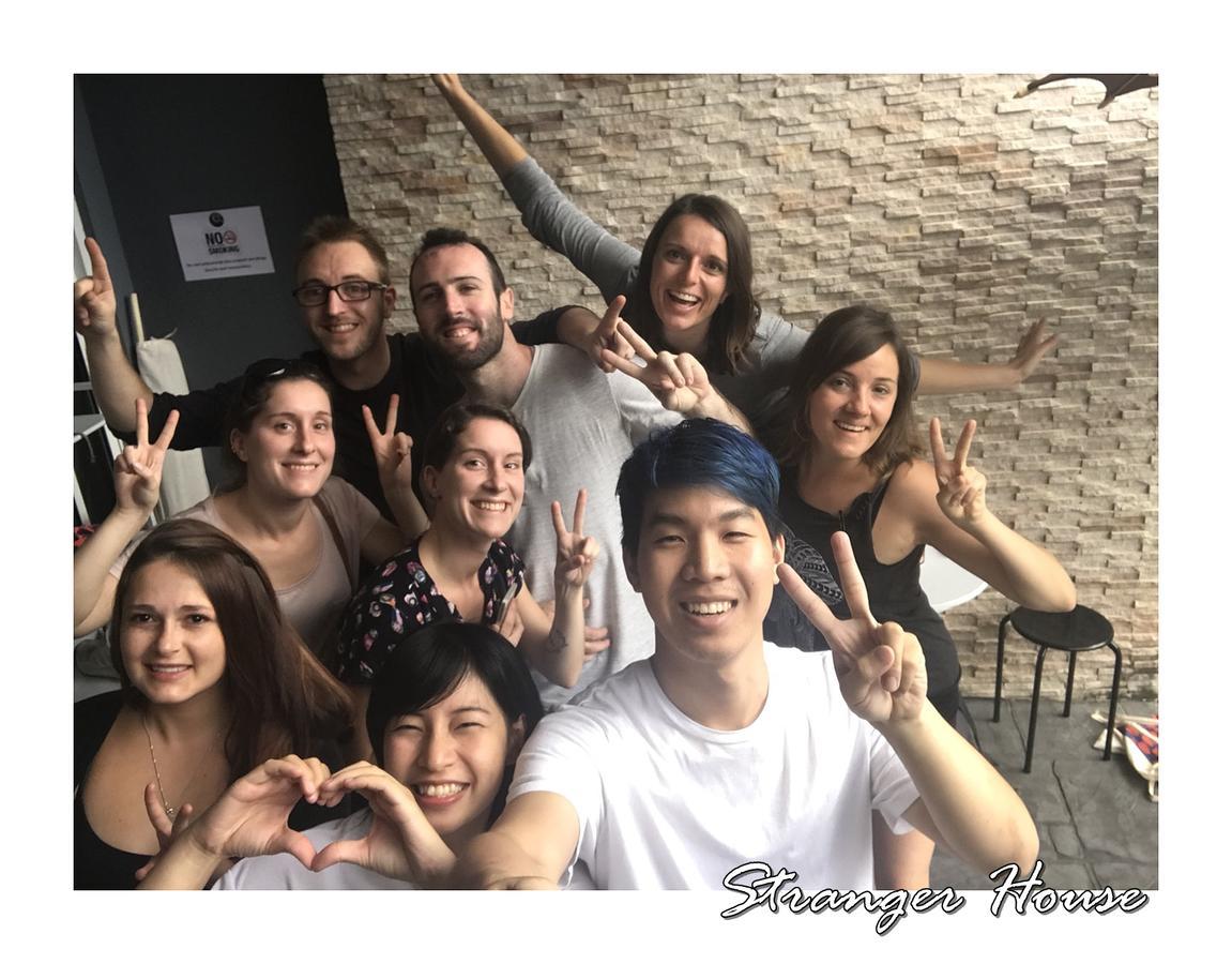 Stranger House Pansiyon Chiang Mai Dış mekan fotoğraf