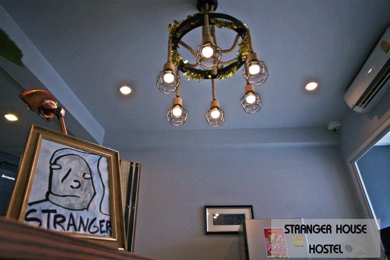 Stranger House Pansiyon Chiang Mai Dış mekan fotoğraf