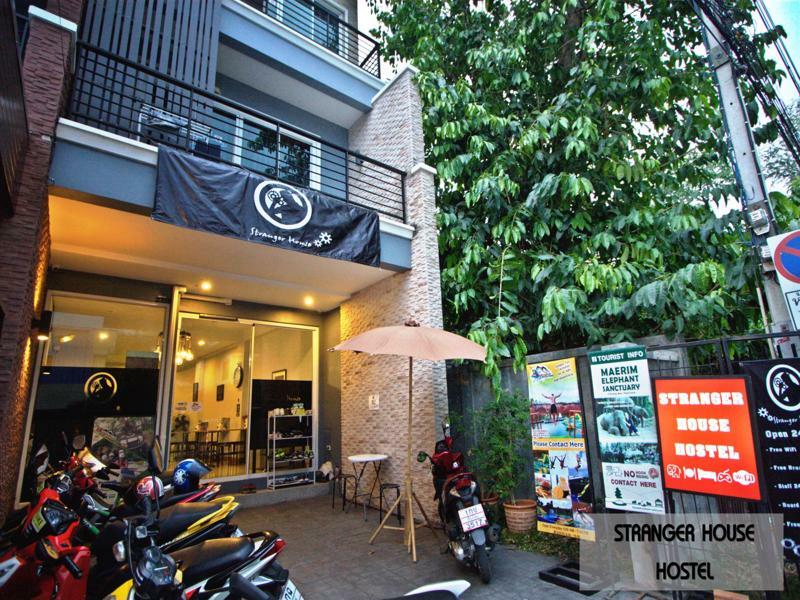 Stranger House Pansiyon Chiang Mai Dış mekan fotoğraf