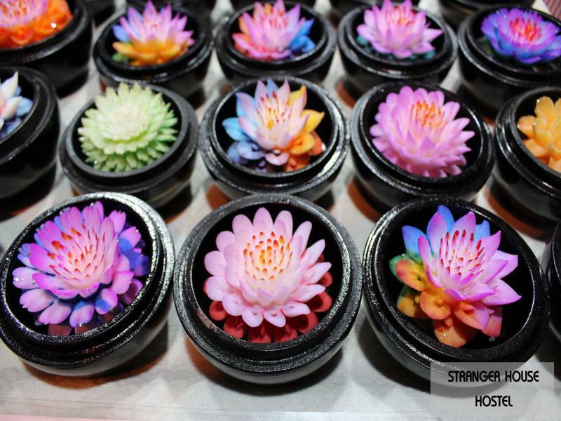 Stranger House Pansiyon Chiang Mai Dış mekan fotoğraf