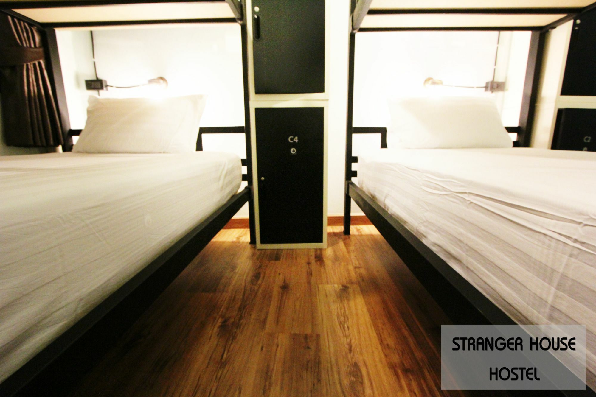 Stranger House Pansiyon Chiang Mai Dış mekan fotoğraf